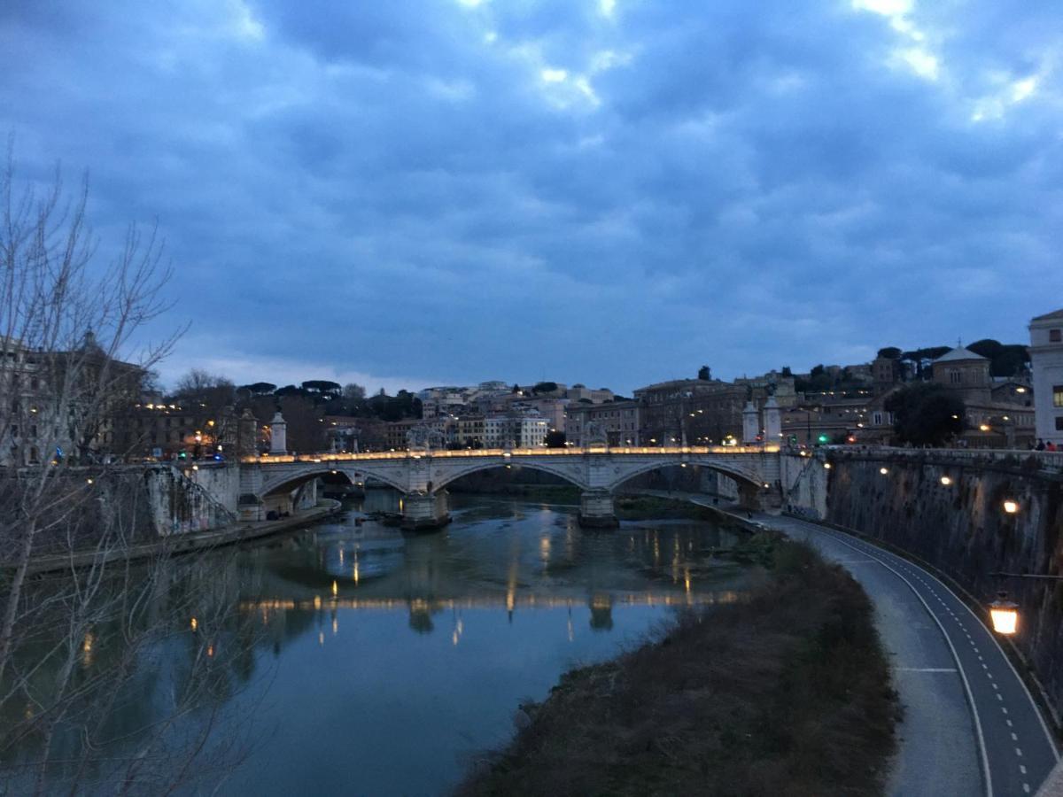 Appia Park Apartament 10 Min Dal Colosseo Roma Esterno foto