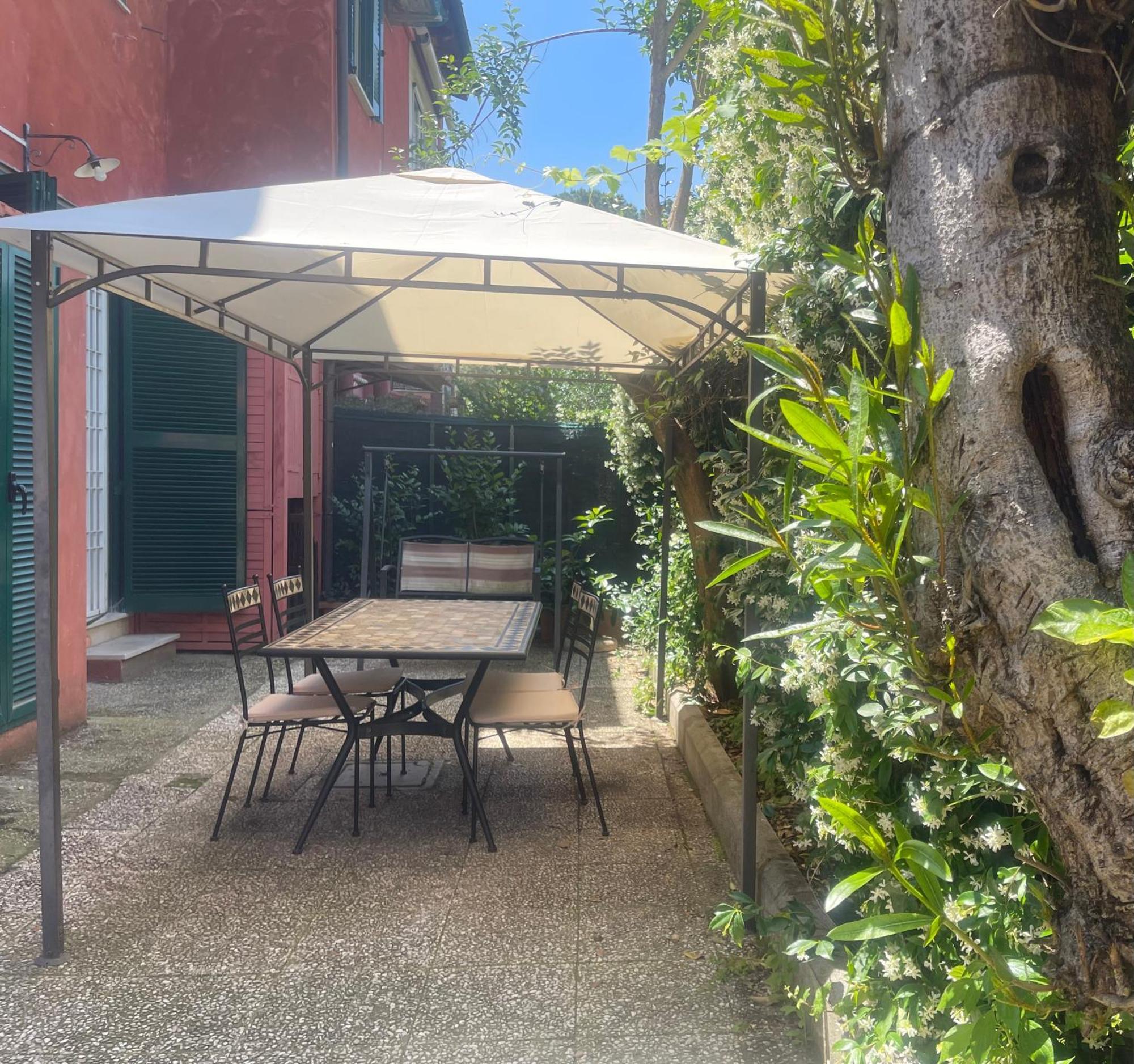 Appia Park Apartament 10 Min Dal Colosseo Roma Esterno foto