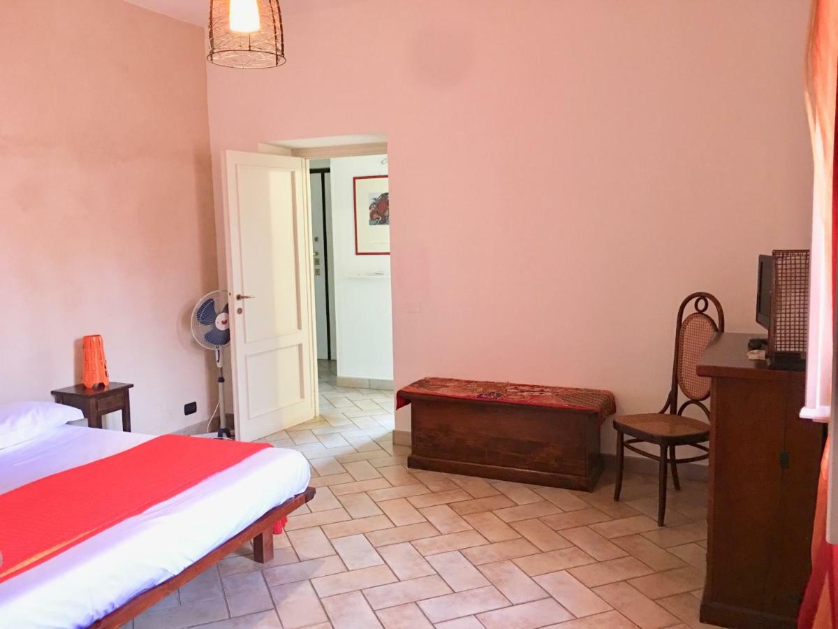 Appia Park Apartament 10 Min Dal Colosseo Roma Esterno foto